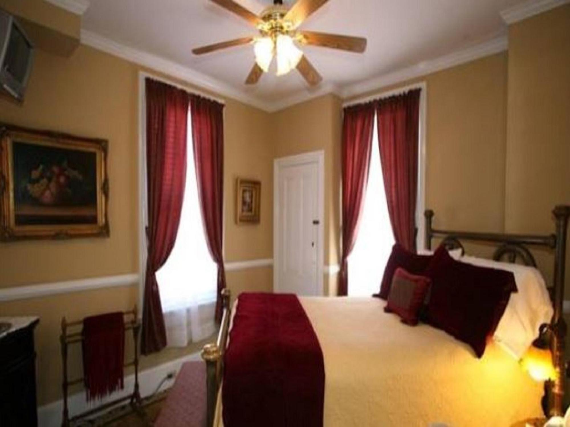 The Bacchus Inn Bed & Breakfast Cape May Room photo